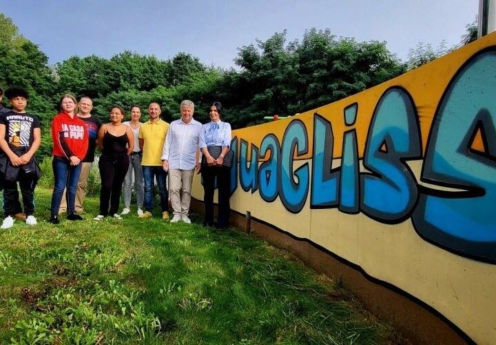 Chantier participatif par nos artistes en herbe à Freyming-Merlebach